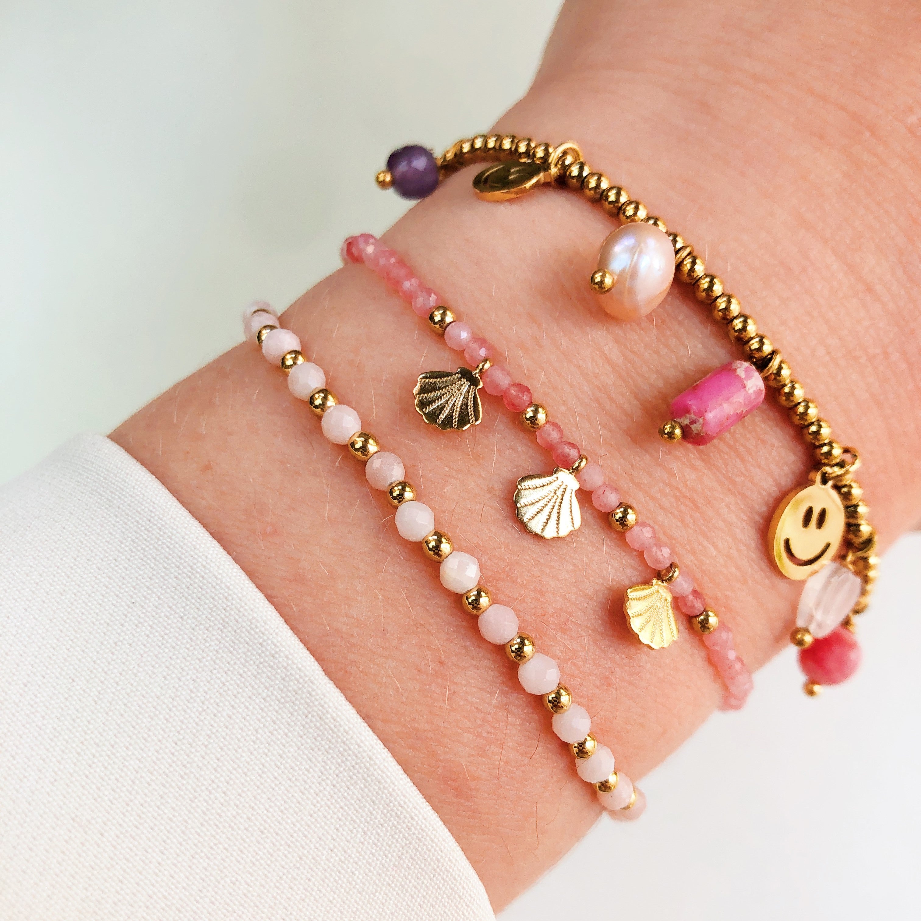 Armband happy beads roze