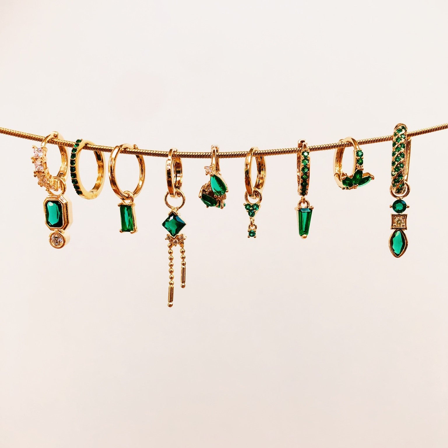 Earrings hanging cube green