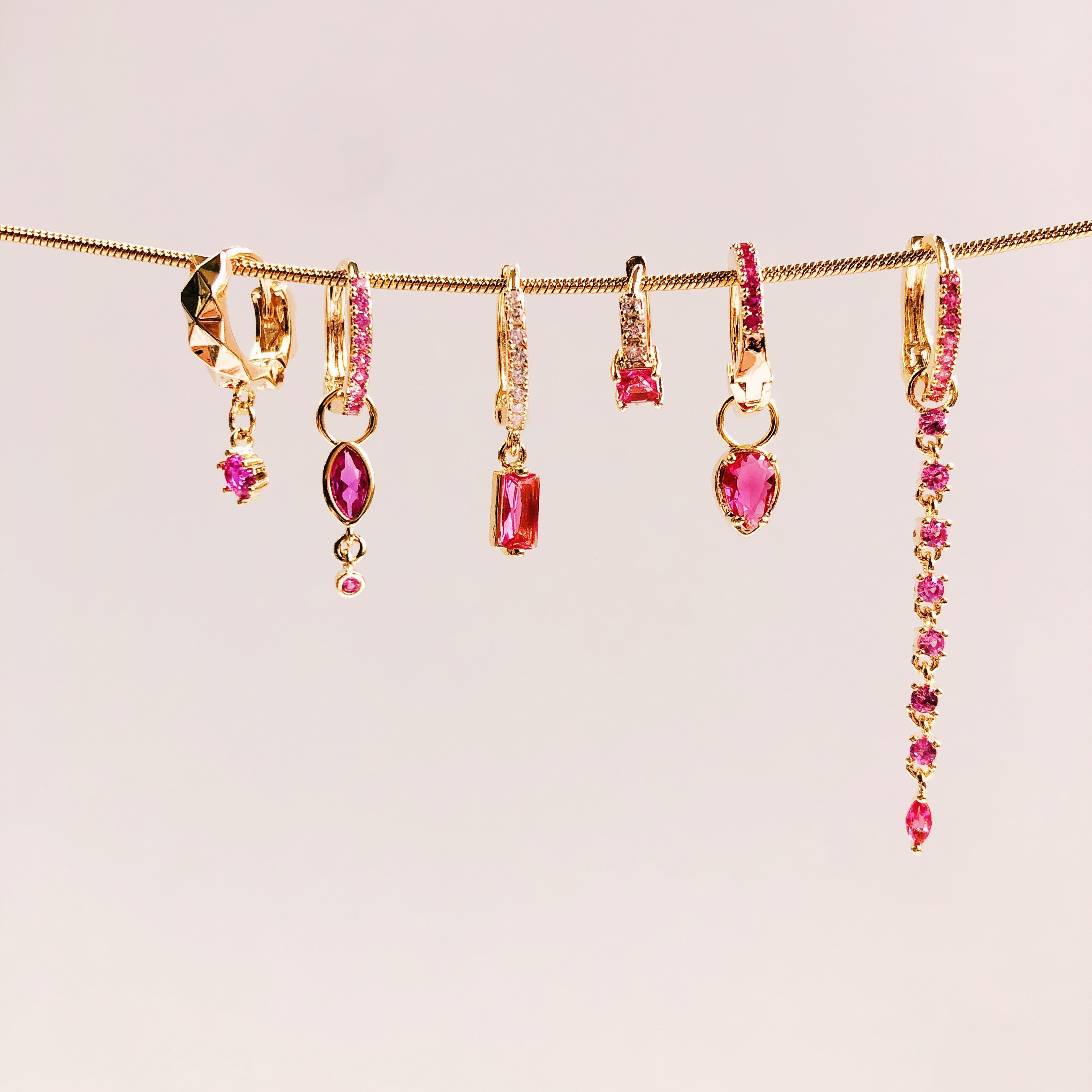 Earrings square cube pink